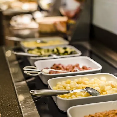 Ozo Arena Отель Амстердам