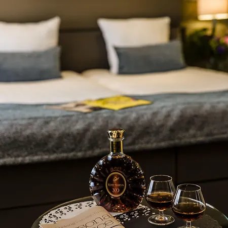 Ozo Arena Отель Амстердам